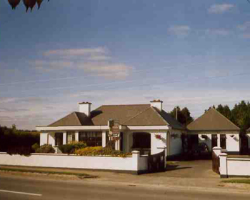 Shanlee B&B, 
Lahinch Road, 
Ennis, 
Co. Clare,
Ireland