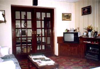 Shanlee B&B, 
Lahinch Road, 
Ennis, 
Co. Clare,
Ireland.