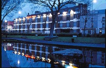 Ashling Hotel, 
Parkgate Street,
Dublin City,
Dublin 8,
Irland