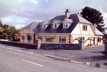 Ballykisteen Lodge B&B, 
Limerick Junction, 
Monard, 
Co. Tipperary,
Irlande