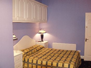 Arch House B&B,
The Square,
Cahir,
Co. Tipperary,
Ireland